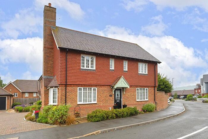 4 Bedroom Detached House For Sale In Novello Close, Borough Green, Sevenoaks, TN15
