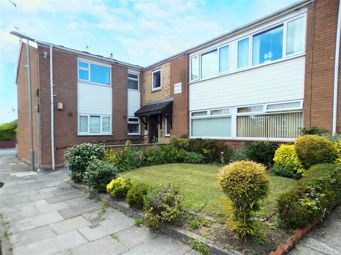 2 Bedroom Flat To Rent In Windsor Road, Huyton, Liverpool, L36