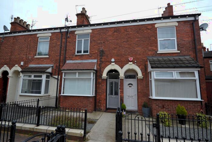 2 Bedroom Terraced House For Sale In Nepean Grove, Hull, HU3