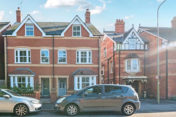 4 Bedroom Semi-Detached House To Rent In Newbury Street, Wantage, OX12