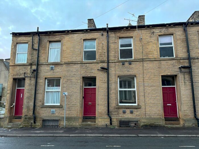 2 Bedroom Terraced House To Rent In Bedford Street, Halifax, HX1