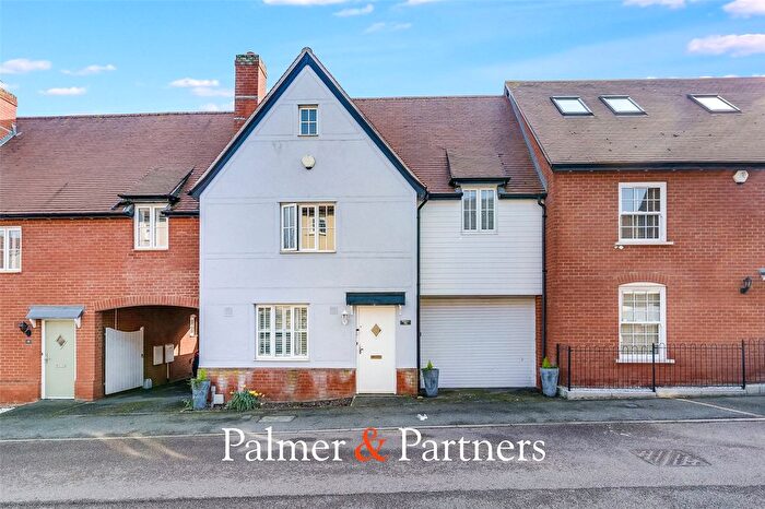 4 Bedroom Terraced House For Sale In Bryant Link, Chelmer Village, Chelmsford, Essex, CM2