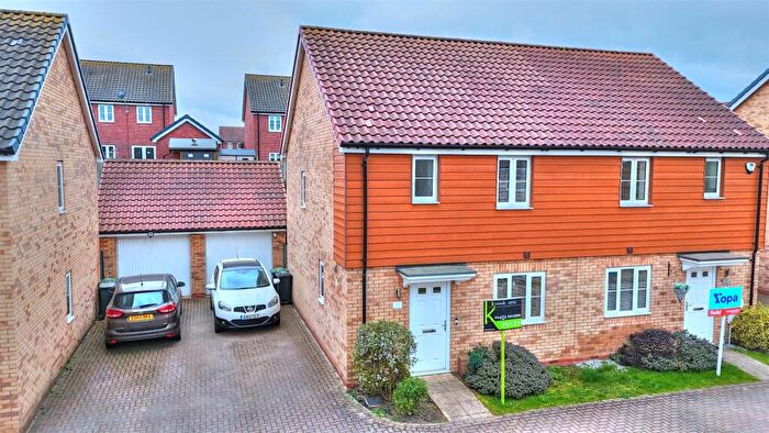 3 Bedroom Semi-Detached House To Rent In Brick Drive, Great Blakenham, IP6