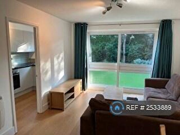 1 Bedroom Flat To Rent In Regent Square, London, E3