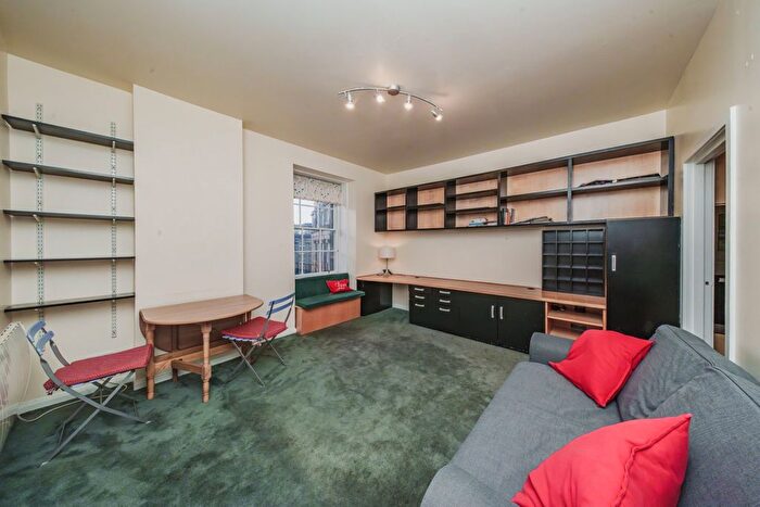 1 Bedroom Flat For Sale In / Leith Street, Edinburgh, EH1