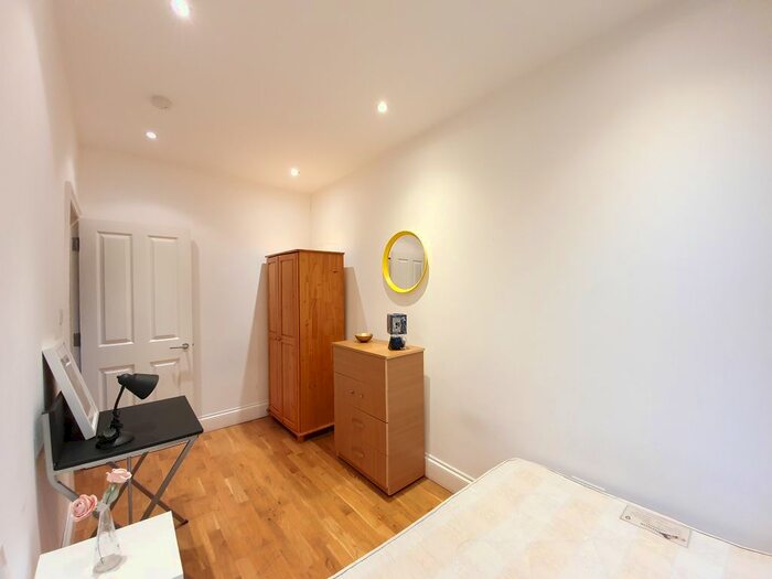 2 Bedroom Flat To Rent In Marlborough Road, Upper Holloway, N19