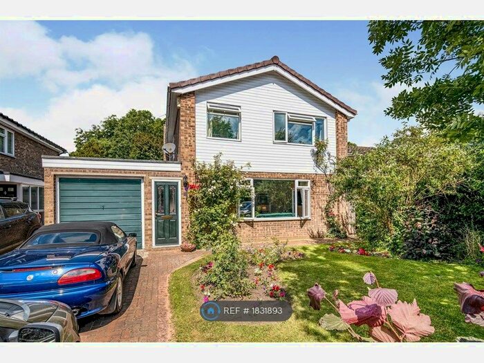 4 Bedroom Detached House To Rent In Moss Drive, Haslingfield, Cambridge, CB23