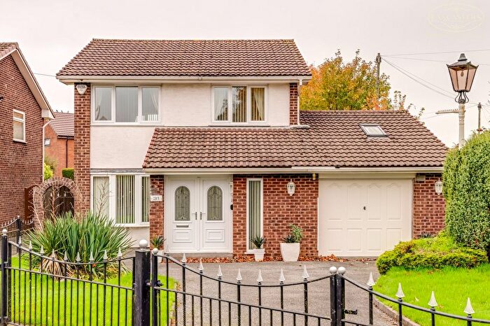 3 Bedroom Detached House For Sale In Yellow Lodge Drive, Westhoughton, Bolton, BL5