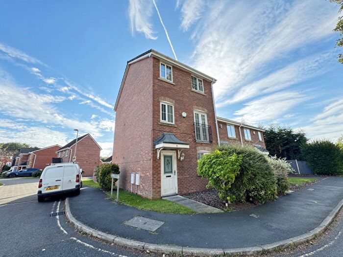 4 Bedroom Town House To Rent In Mayfield Close, Penwortham, PR1