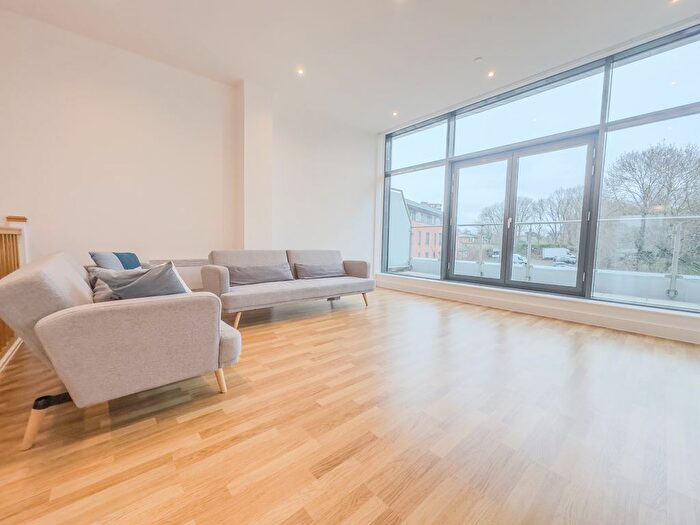 2 Bedroom Flat To Rent In Mabgate House, Mabgate, Leeds, LS9