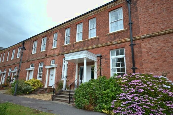 1 Bedroom Flat To Rent In South Grange, Exeter, EX2