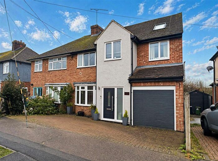 6 Bedroom Semi Detached House For Sale In Vauxhall Drive, Braintree, CM7