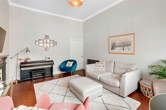 2 Bedroom Flat For Sale In Finlay Drive, Glasgow, Glasgow City, G31