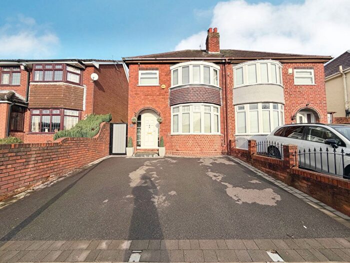 3 Bedroom Semi Detached House For Sale In Corbyns Hall Road, Pensnett, Brierley Hill, DY5