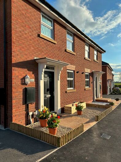 2 Bedroom Semi-Detached House To Rent In Woodhead Road, Warwick, Warwickshire, CV34