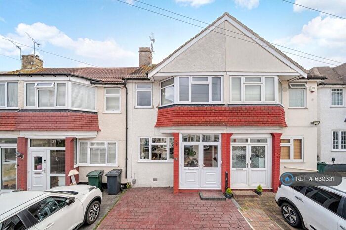 4 Bedroom Terraced House To Rent In Kingswood Close, Dartford, DA1