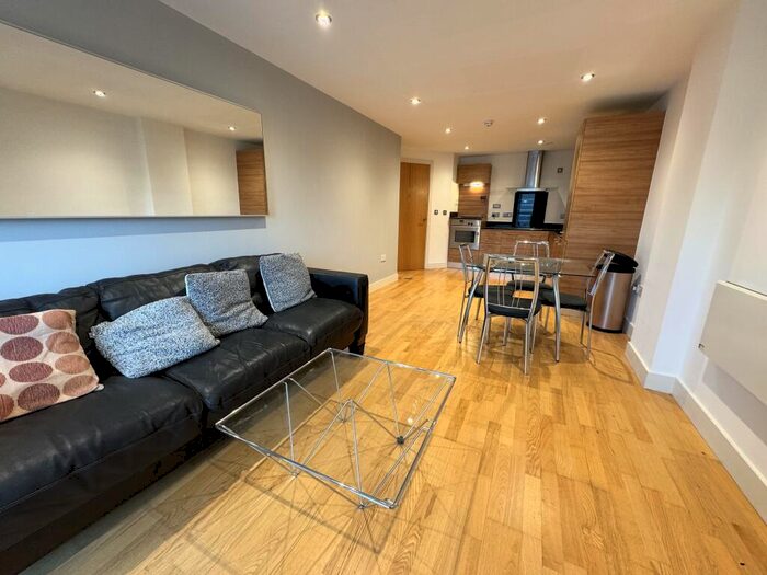 2 Bedroom Flat To Rent In Mackenzie House, Leeds Dock, City Centre, LS10
