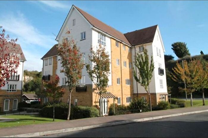 1 Bedroom Flat To Rent In Compass Court, Waterside, Gravesend, Kent, DA11