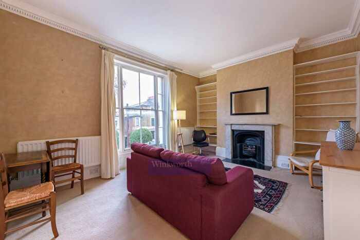 1 Bedroom Flat To Rent In Stockwell Park Road, London, SW9