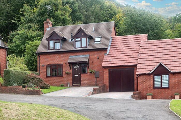 2 Bedroom Link Detached House For Sale In Green Colley Grove, Walford, Ross-on-Wye, Herefordshire, HR9