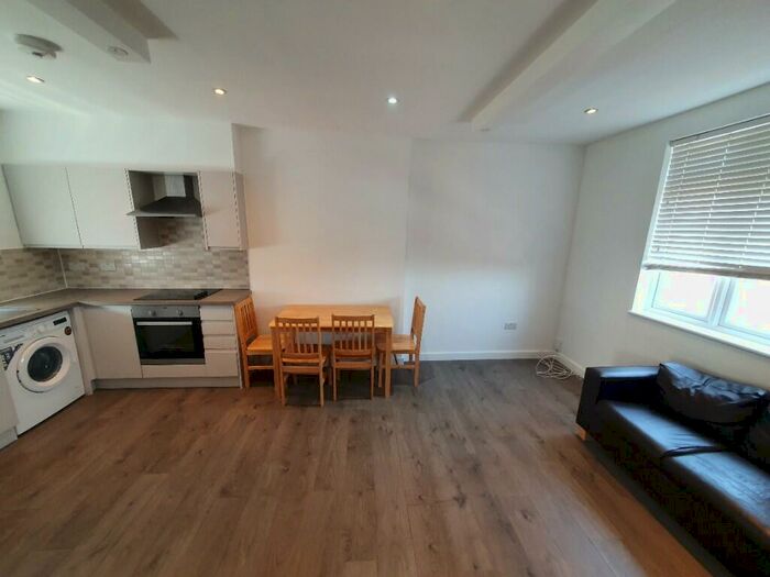 1 Bedroom Flat To Rent In Forest Road, London, E17