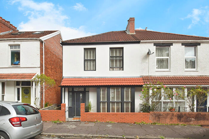 3 Bedroom Semi Detached House For Sale In Park Avenue, Mumbles, Swansea, Swansea, , Gb, SA3