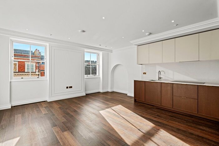 1 Bedroom Flat For Sale In Charles Street, Mayfair, London, W1J