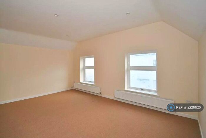 2 Bedroom Flat To Rent In Chester Street, Bristol, BS5