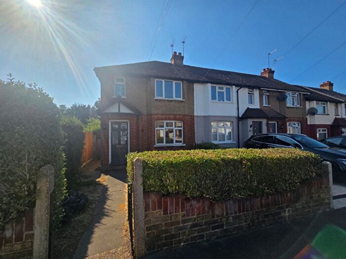 3 Bedroom End Terrace House For Sale In Snowden Avenue, Uxbridge, UB10