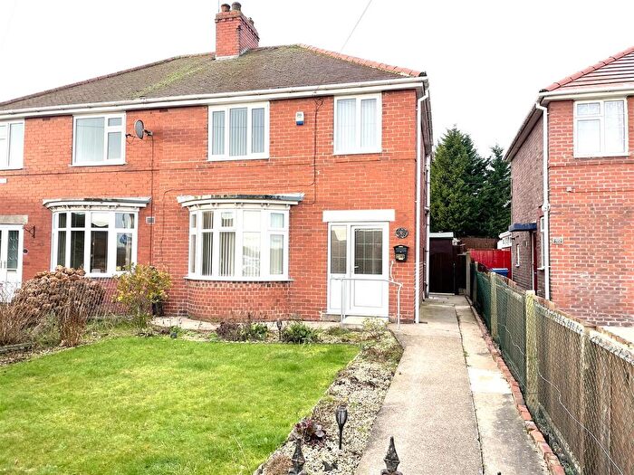 3 Bedroom Semi-Detached House To Rent In Doncaster Road, Worksop, S81