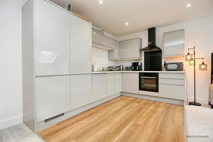 1 Bedroom Flat For Sale In Claylands Road, Bishops Waltham, SO32