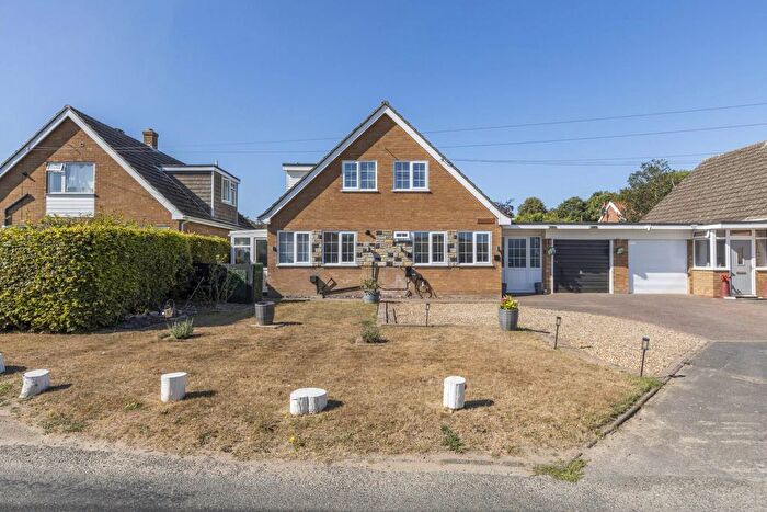 4 Bedroom Chalet For Sale In Short Lane, Swardeston, NR14