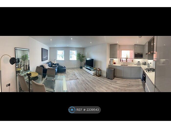 2 Bedroom Flat To Rent In South Park Hill Road, South Croydon, CR2