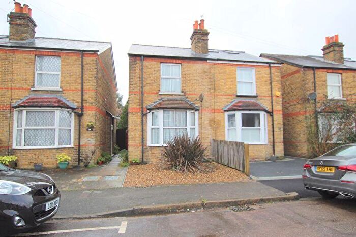 2 Bedroom Semi Detached House To Rent In Epsom, KT19