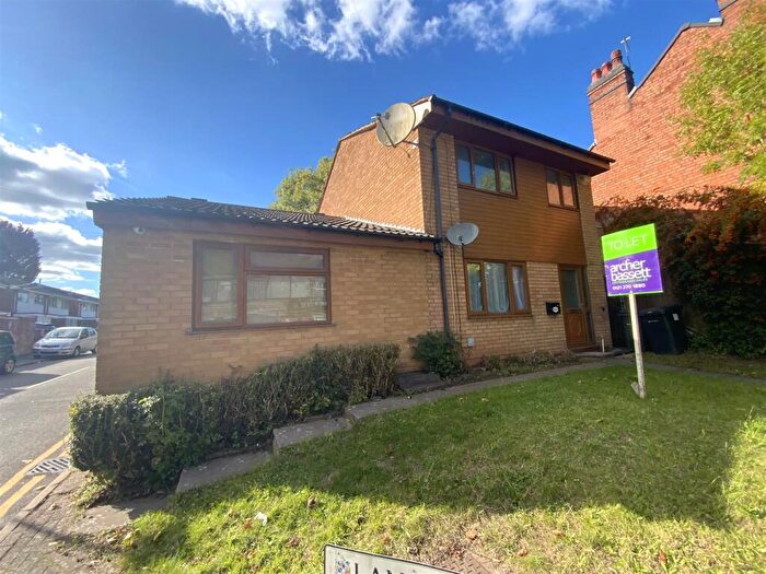 4 Bedroom Detached House To Rent In Yardley Road, Acocks Green, B27