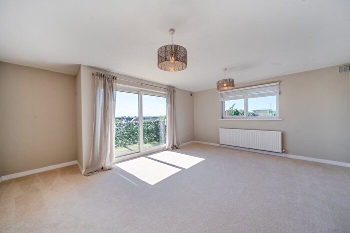 2 Bedroom Flat To Rent In Worple Road, Wimbledon, London, SW19