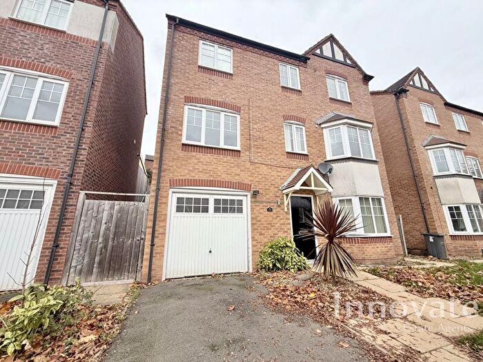 4 Bedroom Detached House To Rent In Ley Hill Farm Road, Birmingham, B31