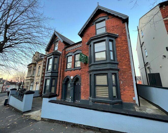 Studio To Rent In Victoria Road, Swindon, SN1