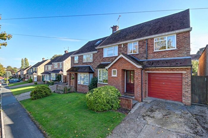 5 Bedroom Semi-detached House For Sale In Upper Lodge Lane, Hazlemere, High Wycombe, Buckinghamshire, HP15
