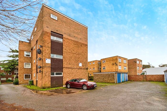 2 Bedroom Flat For Sale In Waterloo Road, Freemantle, Southampton, Hampshire, SO15