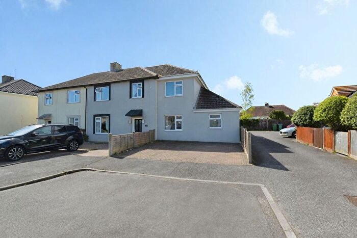 2 Bedroom Semi Detached House To Rent In Kenwood Road, Fareham, PO16