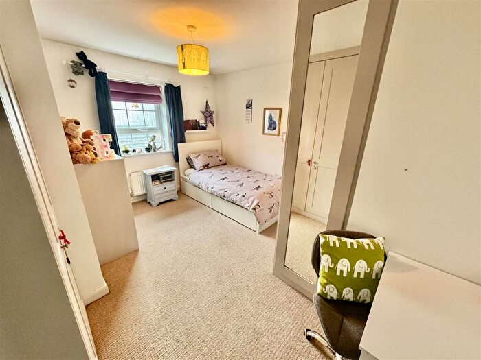 4 Bedroom Detached House For Sale In Main Road, Higher Kinnerton, CH4