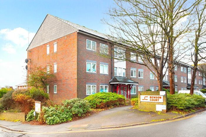 2 Bedroom Flat For Sale In Ingram Crescent East, Hove, BN3