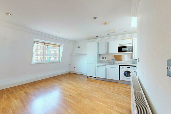 1 Bedroom Flat To Rent In Church Walk, London, N16