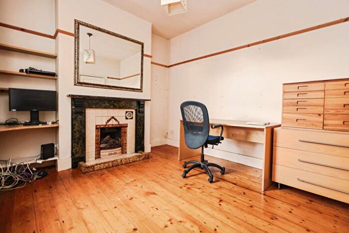 4 Bedroom Detached House For Sale In Sladefield Road, Birmingham, B8 - Photo 9
