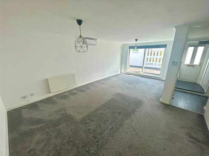 2 Bedroom Flat To Rent In Crosby House, Elmfield Road, Bromley, BR1