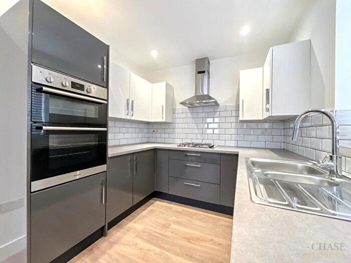 3 Bedroom Semi Detached House For Sale In Falkland Avenue, Hebburn, NE31