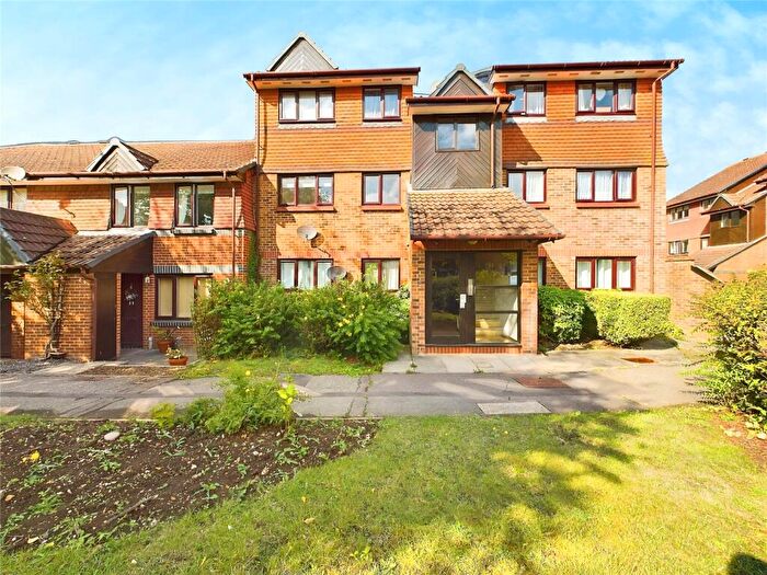 2 Bedroom Apartment For Sale In Maltings Court, Maltings Lane, Witham, Essex, CM8