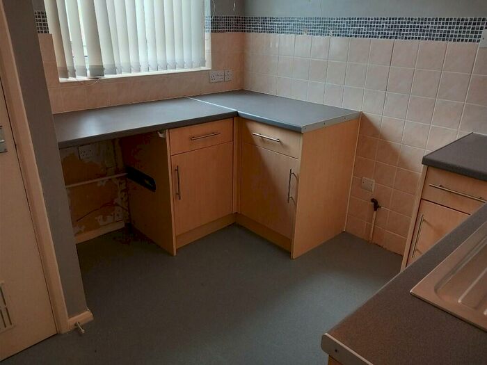 2 Bedroom Flat To Rent In Grimsby Road, Grimsby, Lincolnshire, DN35
