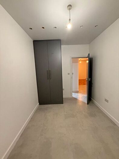 3 Bedroom Flat To Rent In Cypress Road, Harrow, HA3